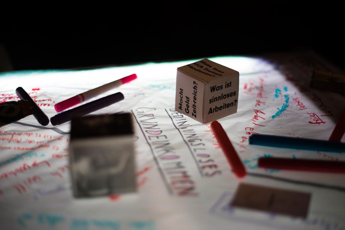 Pop-Up Forum,